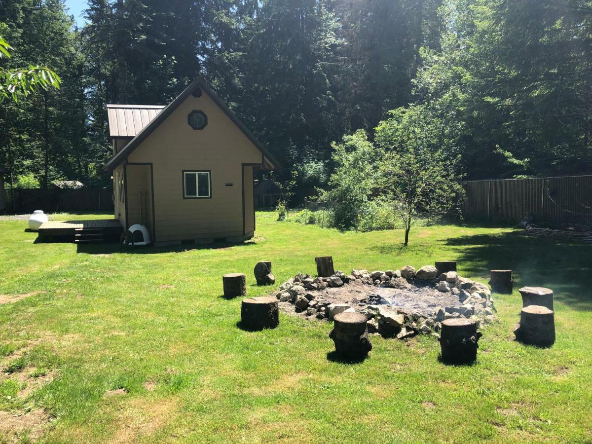 Blackberry Bunkhouse Ashford Bagian luar foto